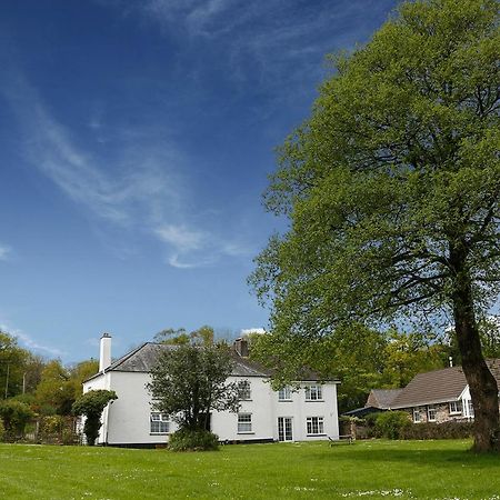 Leworthy Farmhouse Bed And Breakfast Holsworthy Exterior photo