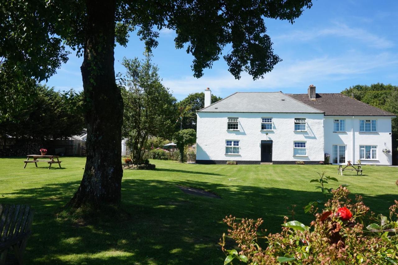 Leworthy Farmhouse Bed And Breakfast Holsworthy Exterior photo